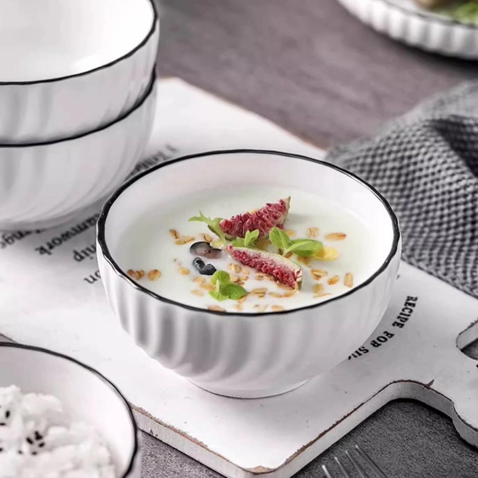 Ceramic Cereal Bowls Set of 4 - 700ml Classic White Round 15x8cm